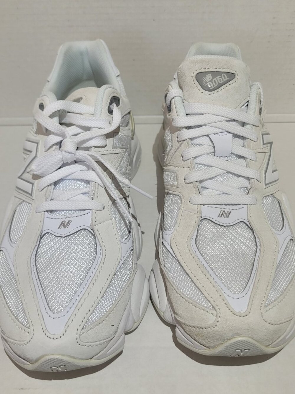 New Balance 9060 Gray White Sneakers Men 9 New No Box - Picture 1 of 6